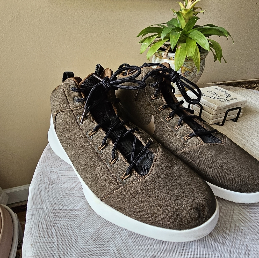 NIKE HYPERFR3SH